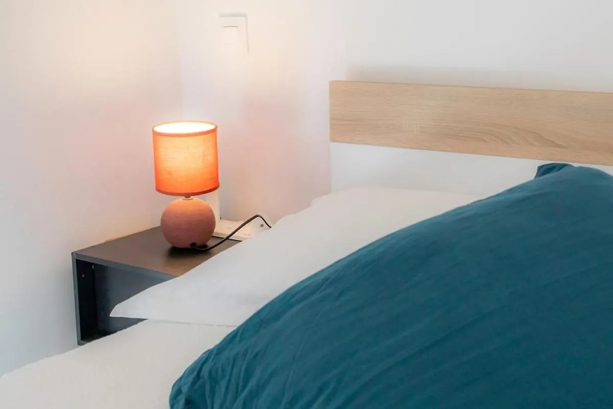 Apartment #16 1Bdr Flower Market, Old Town, 1Min Beach Ac Nice
