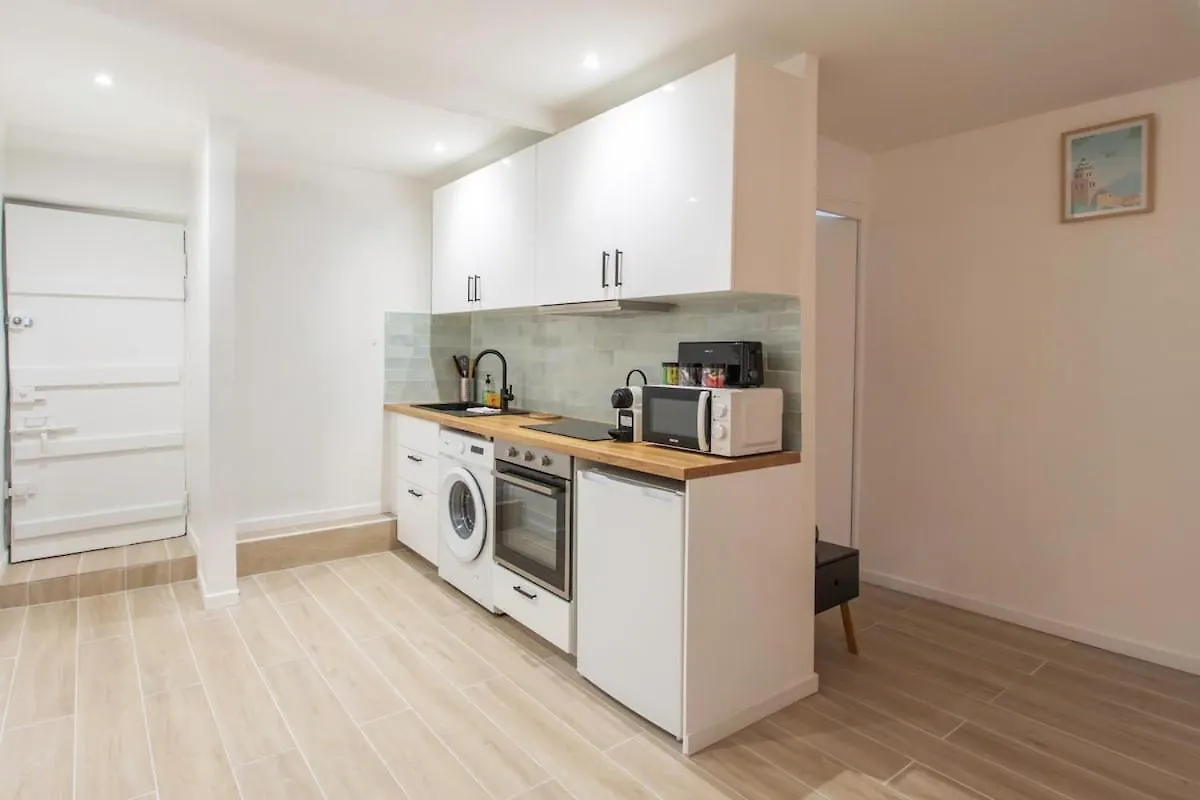 Apartment #16 1Bdr Flower Market, Old Town, 1Min Beach Ac Nice