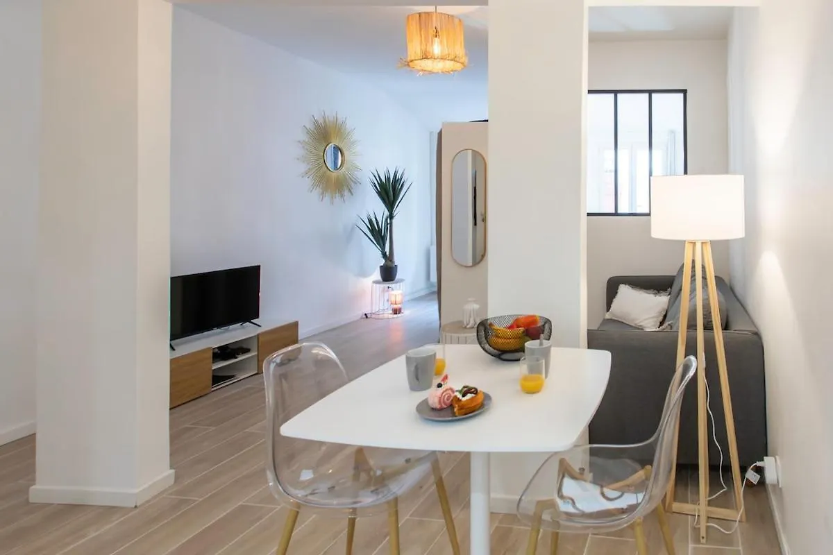 #16 1Bdr Flower Market, Old Town, 1Min Beach Ac Nice