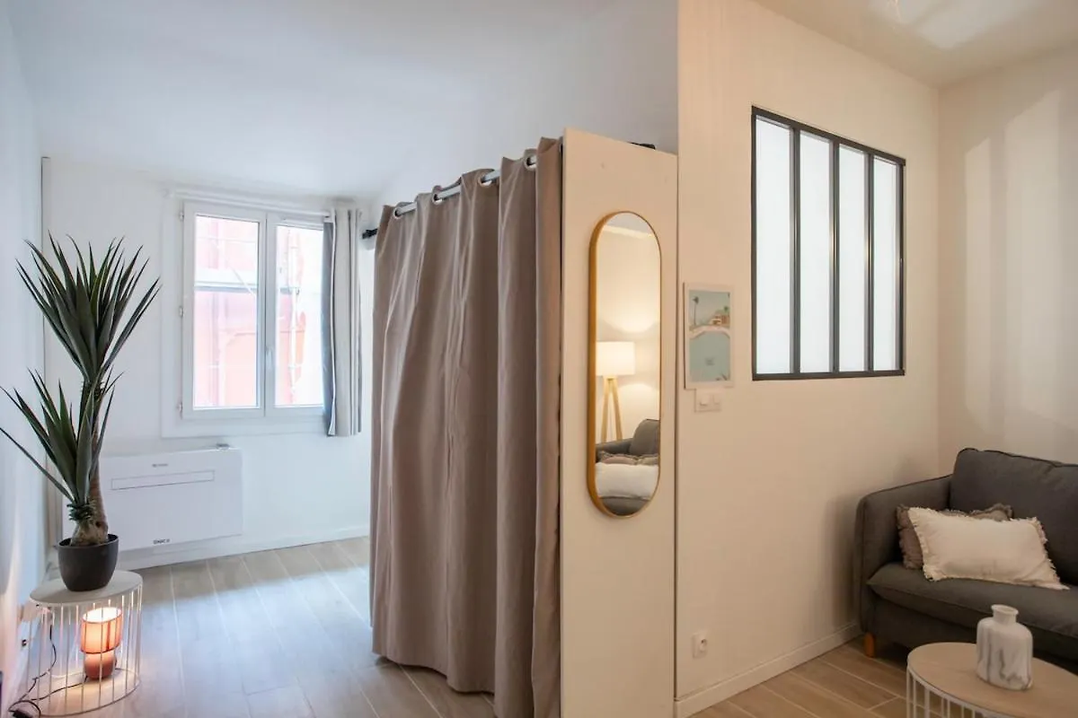 Apartment #16 1Bdr Flower Market, Old Town, 1Min Beach Ac Nice France